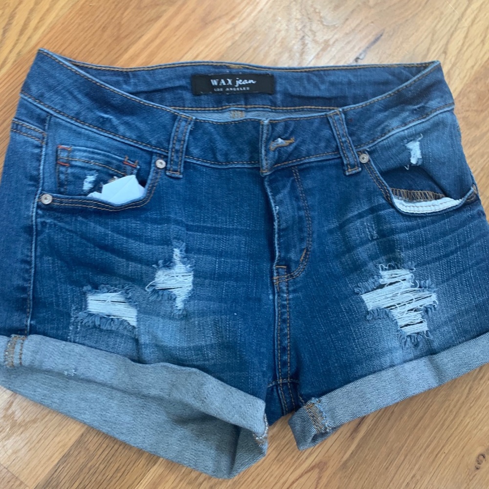 DISTRESSED JEAN SHORTS SIZE ADULT SMALL